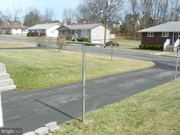 Cumberland, MD 21502,22 LONG DR