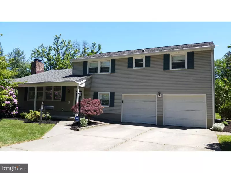 20 RYAN RD, Cranbury, NJ 08512