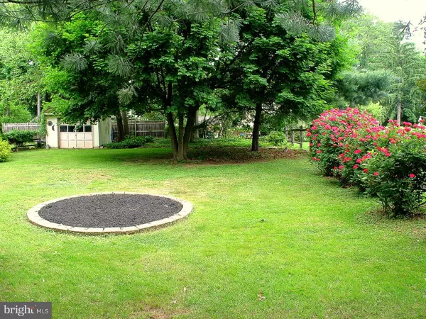 Moorestown, NJ 08057,329 LINDEN ST