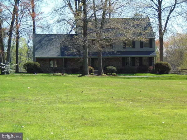 Doylestown, PA 18901,739 PEBBLE HILL RD