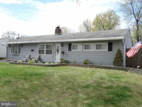 27 TEABERRY LN, Levittown, PA 19054