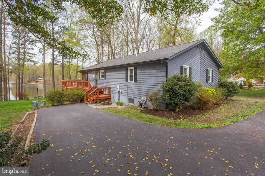 544 LAKE CAROLINE DR, Ruther Glen, VA 22546