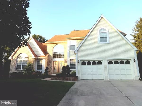 9 FARMINGHAM DR, Sewell, NJ 08080