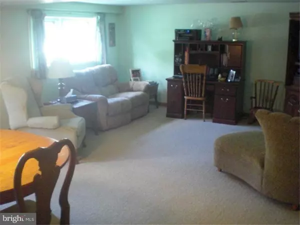 Barrington, NJ 08033,1216 CHESTERFIELD RD
