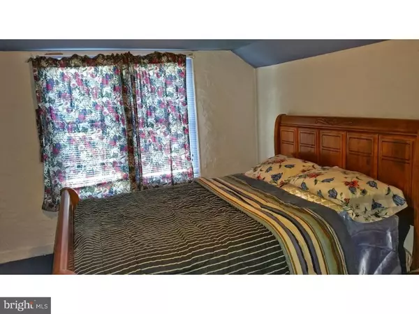 Vineland, NJ 08360,11 W ALMOND ST