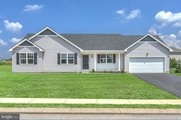 125 FARM HOUSE LN, York, PA 17408