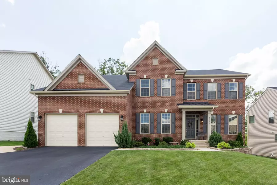 42093 OAK CREST CIR, Aldie, VA 20105