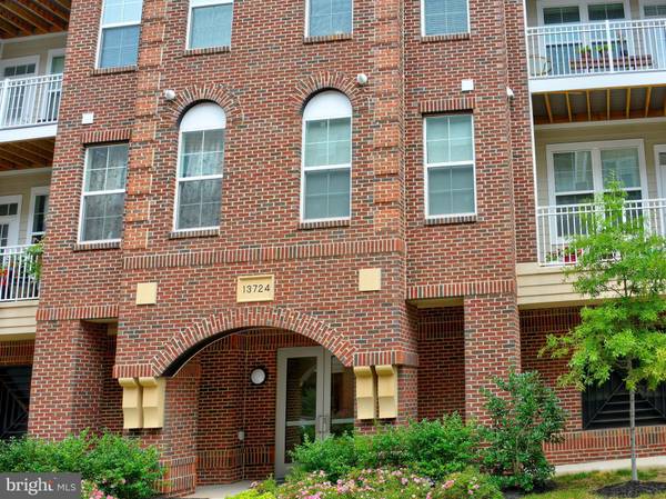 13724 NEIL ARMSTRONG AVE #502, Herndon, VA 20171