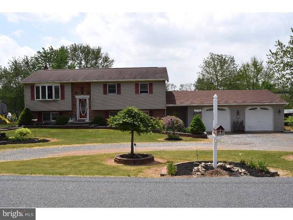 28 SUMMER MOUNTAIN RD, Bernville, PA 19506