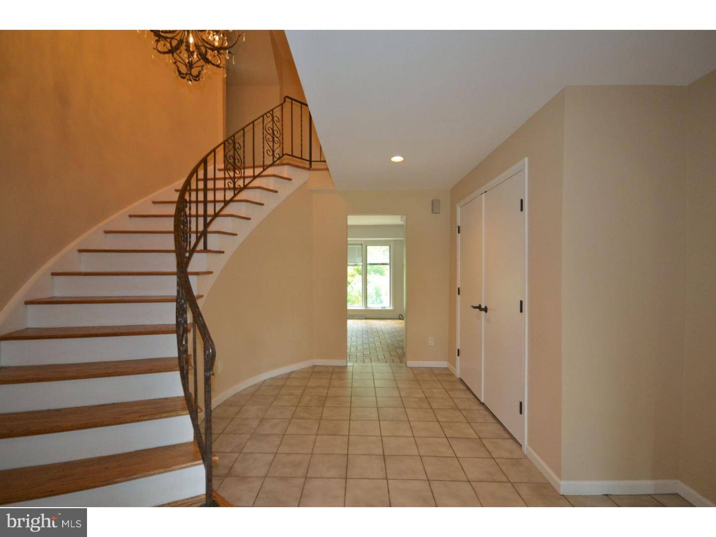 Ambler, PA 19002,1432 GARRISON DR
