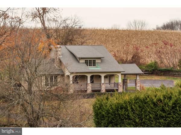 891 SPRING HILL RD, Riegelsville, PA 18077