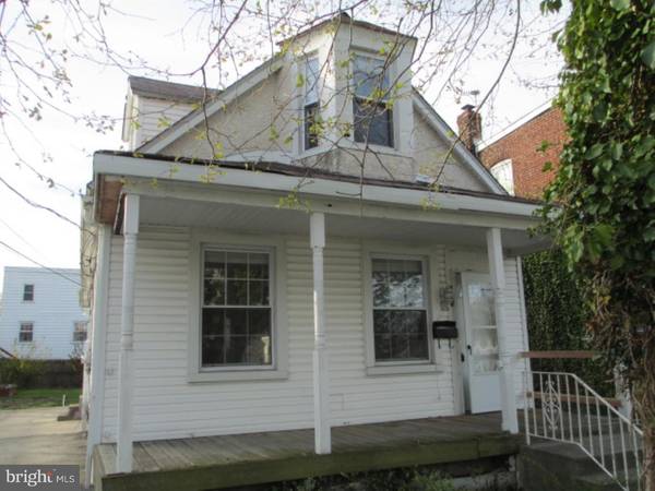 816 BELMONT AVE, Folsom, PA 19033