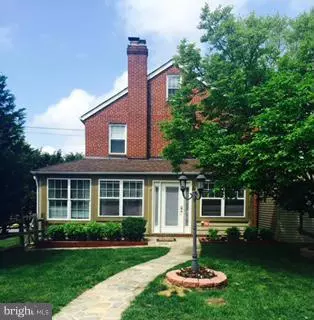 8 LESLIE AVE, Baltimore, MD 21236