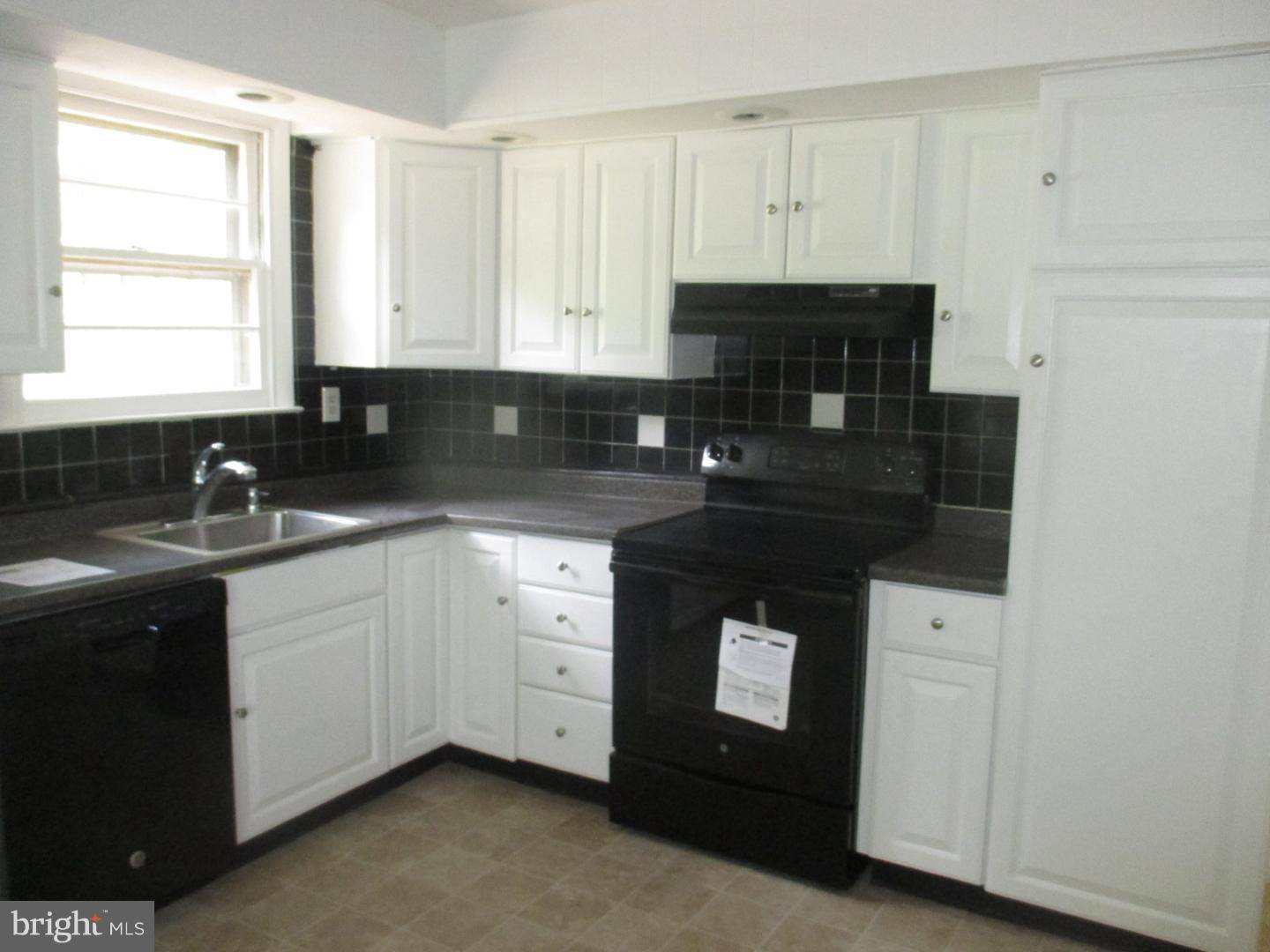 Laverock, PA 19038,1900 FAWN DR