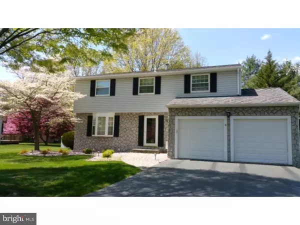 9 LONGLEAF DR, Hamilton, NJ 08690