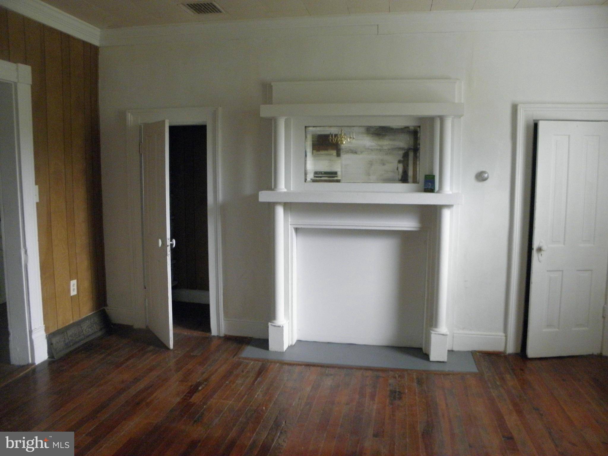 Gordonsville, VA 22942,319 CHARLES ST