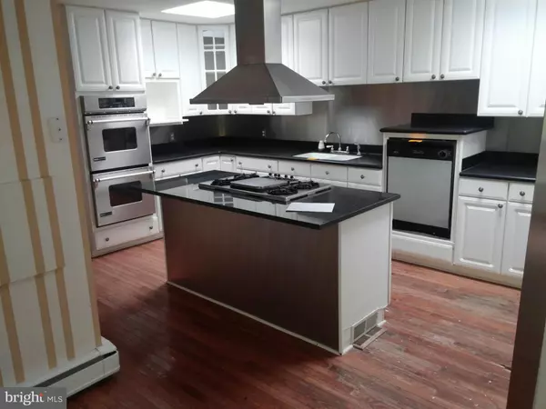 Cumberland, MD 21502,834 CAMDEN AVE