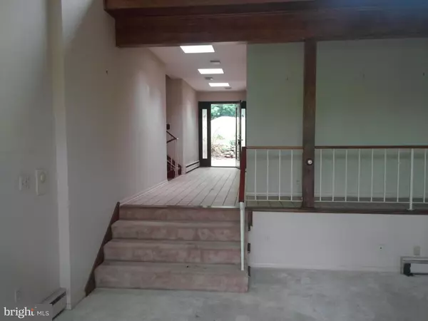 Cumberland, MD 21502,834 CAMDEN AVE