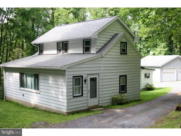 107 WALNUTTOWN RD, Fleetwood, PA 19522