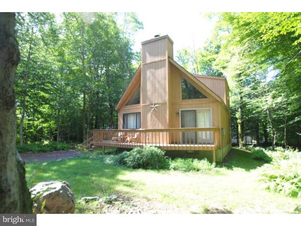 119 ONEIDA DR, Pocono Lake, PA 18347