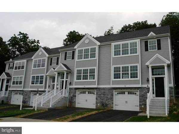 34 MYERS XING, W. Lampeter, PA 17602