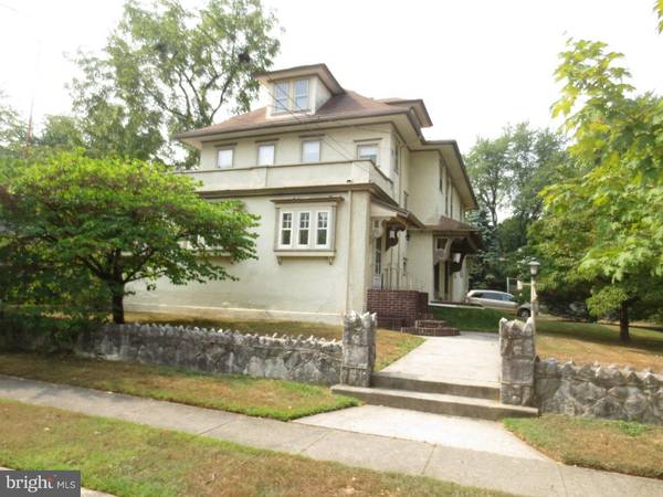 142 OAKLAND AVE, Audubon, NJ 08106