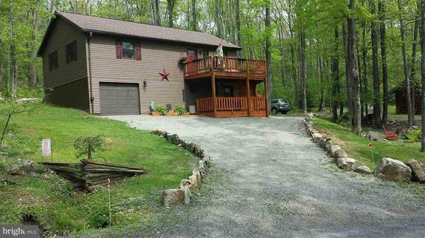 1313 RHODODENDRON DR, Terra Alta, WV 26764