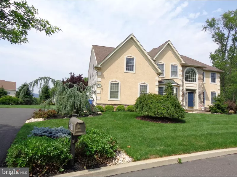 5007 W SAUCON AVE, Center Valley, PA 18034