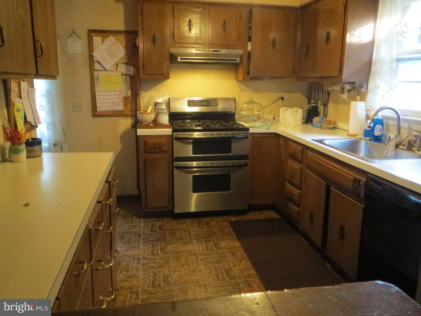 Hopewell, NJ 08302,169 MARY ELMER DR