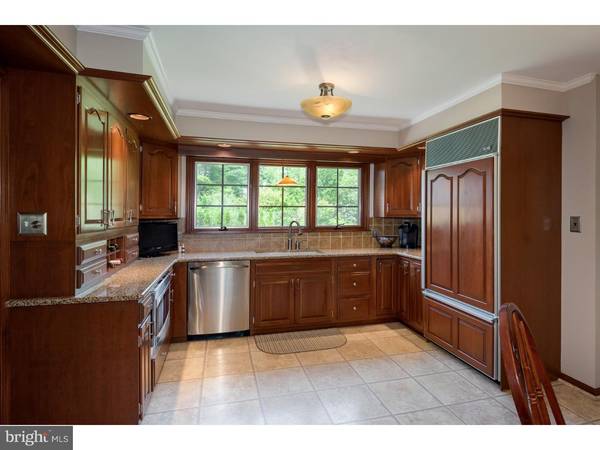 Wyomissing, PA 19610,3 BOBOLINK DR