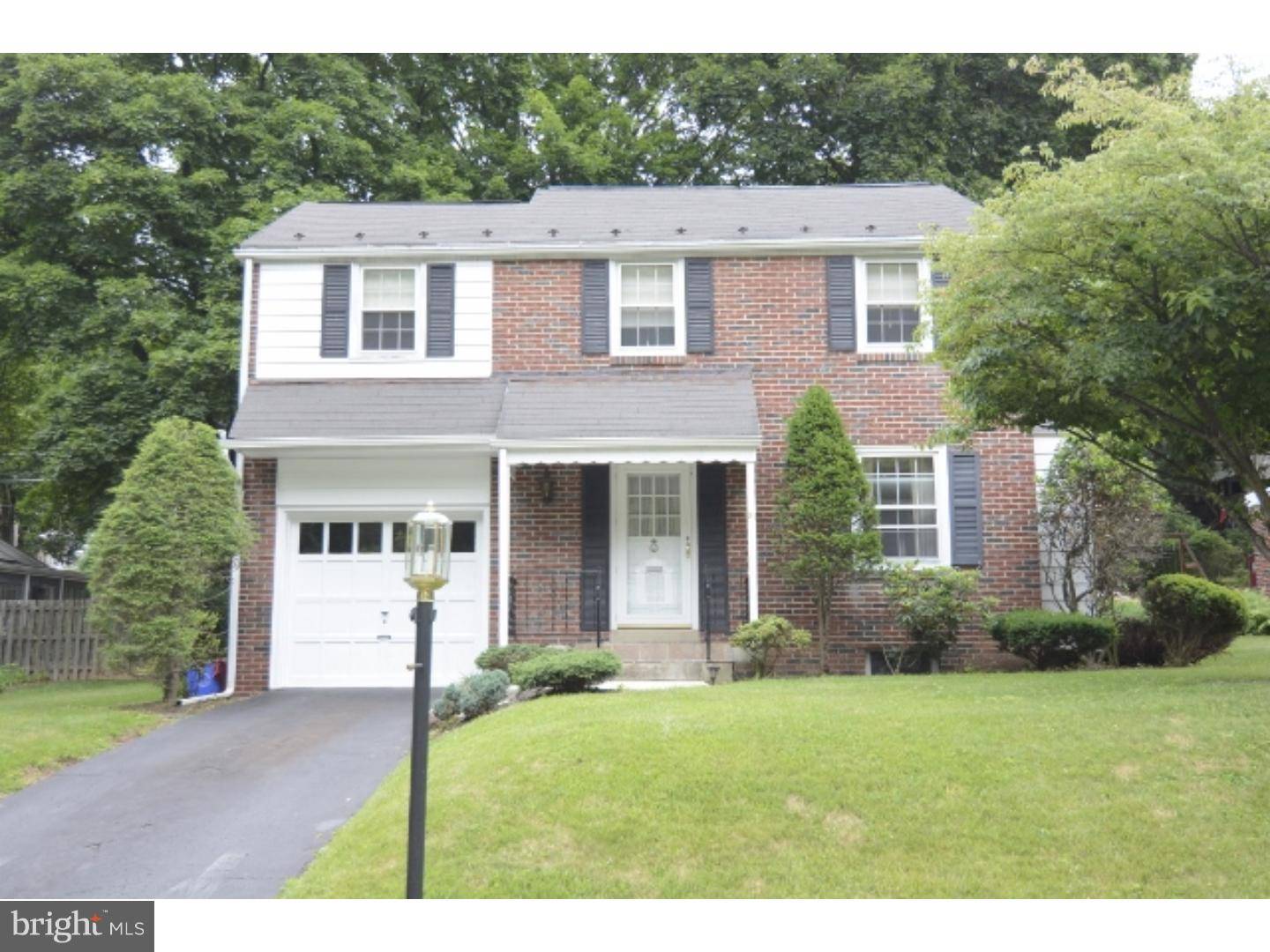 21 BEECHWOOD DR, Reading, PA 19606
