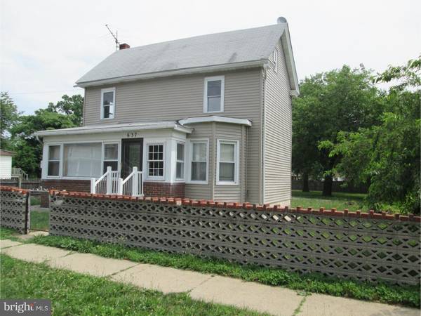 637 N DELAWARE ST, Paulsboro, NJ 08066