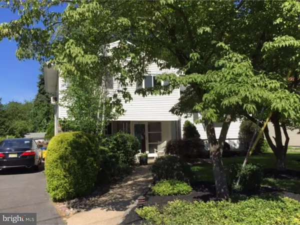 237 SHERWOOD AVE, Hamilton, NJ 08619