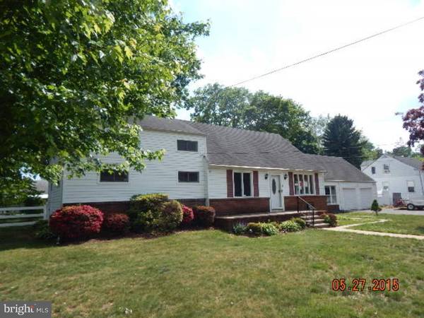 6 ELM AVE, Bordentown, NJ 08505