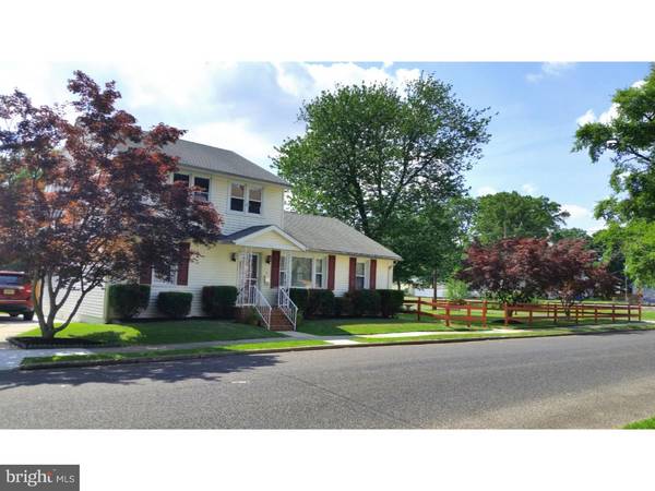 54 N MAPLE AVE, Maple Shade, NJ 08052