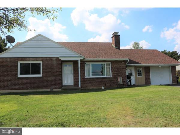 146 HUGHES HILL RD, Shoemakersville, PA 19555