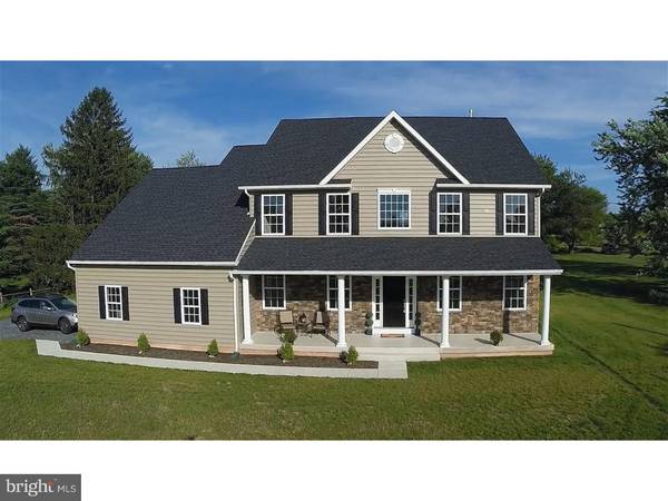 8 SCHOOLHOUSE RD, Hilltown, PA 18960