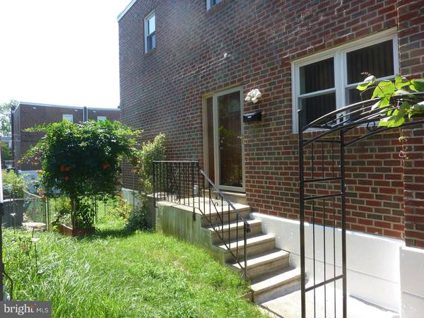 10911 LOCKART RD, Philadelphia, PA 19116