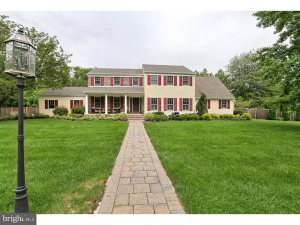 925 FERNWOOD RD, Moorestown, NJ 08057