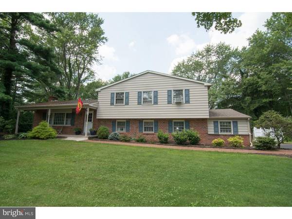 114 PEBBLE VALLEY DR, Doylestown, PA 18901