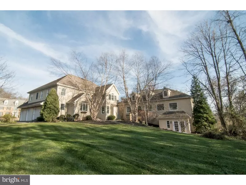 2 MERCER GATE DR, Doylestown, PA 18901