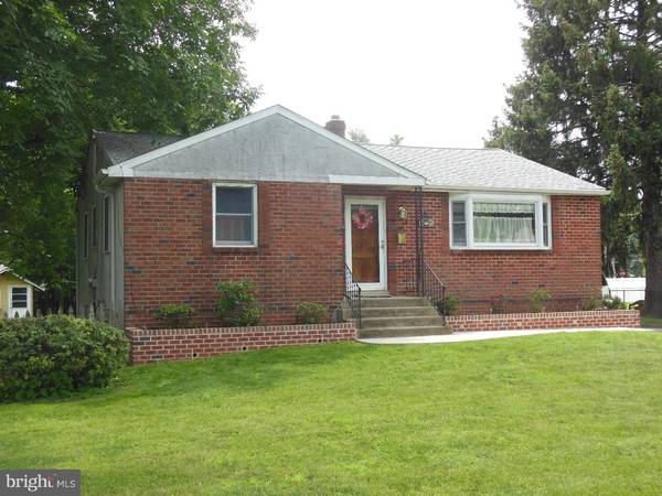 380 HAWTHORNE ST, Warminster, PA 18974