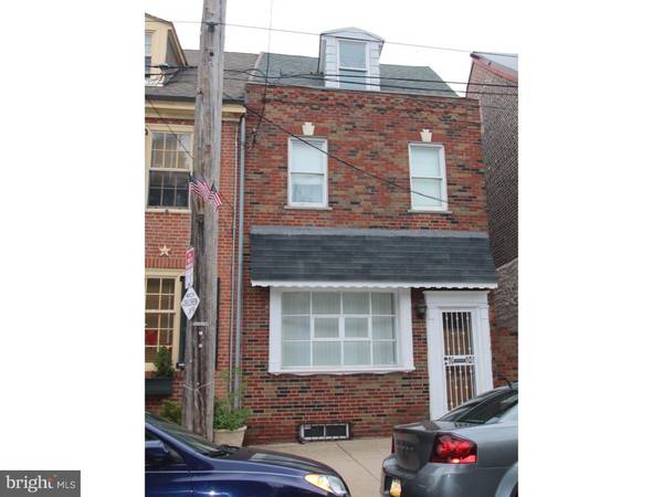 854 S FRONT ST, Philadelphia, PA 19147