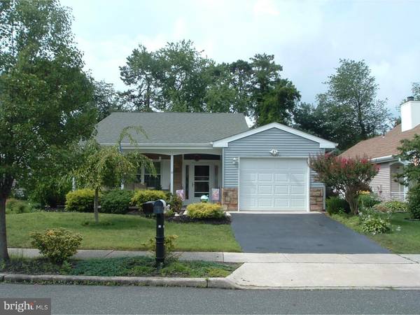 10 DARTMOOR PL, Southampton, NJ 08088