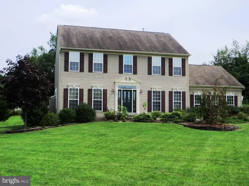 15 GAZELLE LN, Mullica Hill, NJ 08062