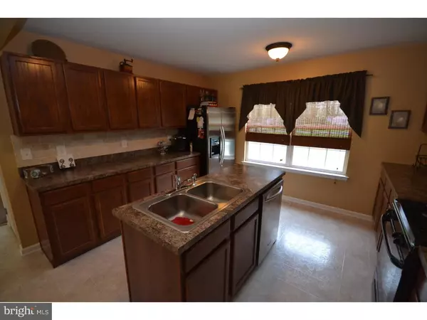 Vineland, NJ 08360,102 W WEYMOUTH RD