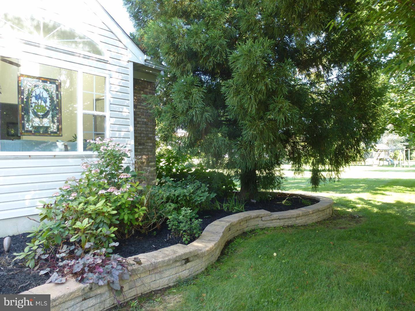 Wrightstown, NJ 08562,247 WARREN DR