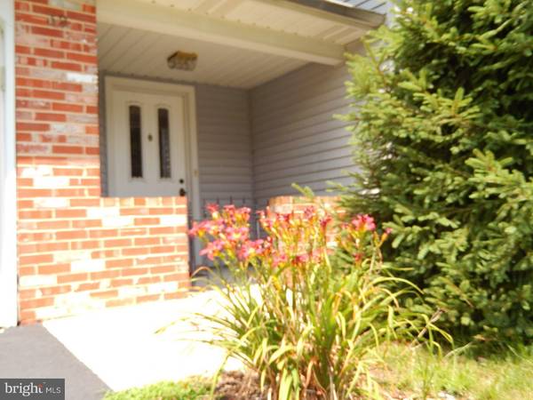 32 NOTTINGHAM WAY, Turnersville, NJ 08012