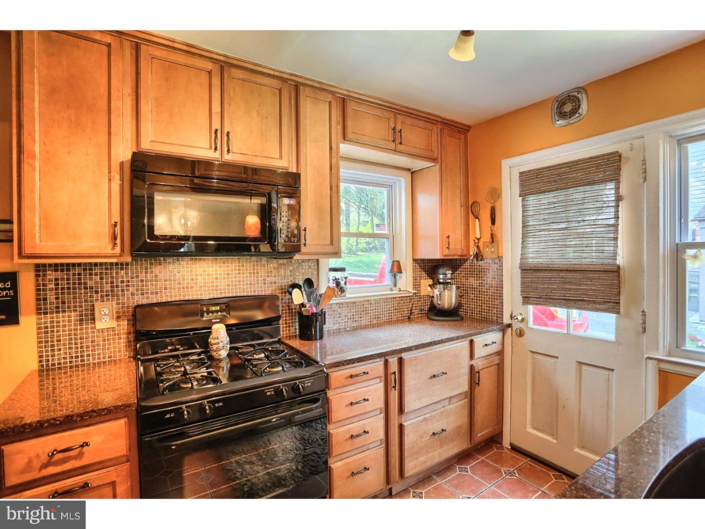 Reading, PA 19606,9 BEECHWOOD DR