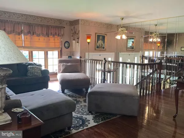 Delran, NJ 08075,12 PRINCETON DR